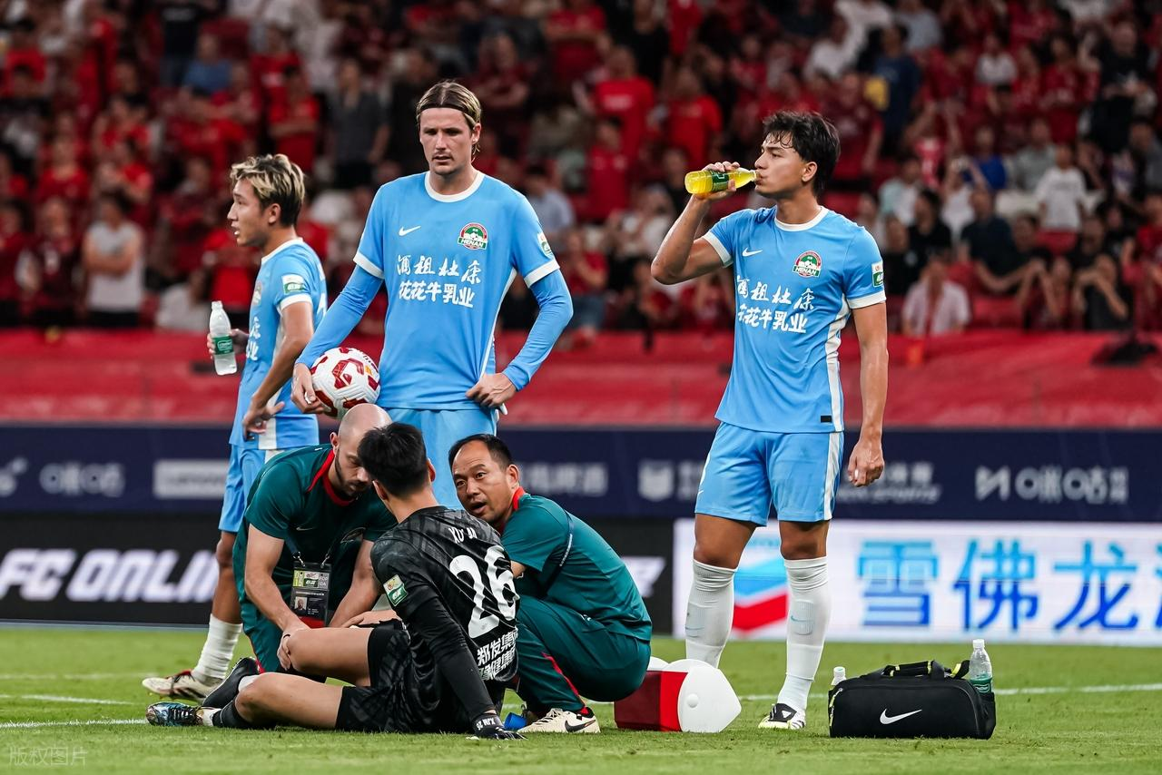 意大利杯国际比赛日再迎强敌；上海海港内部沟通；主帅态度：话题不断；细节决定成败的简单介绍